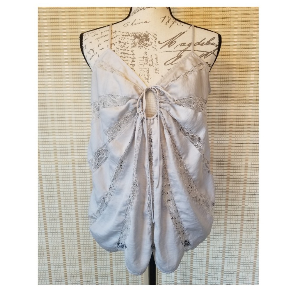 Lace Cami 🗝 Keyhole 🗝 Drape Top Blouse (L)